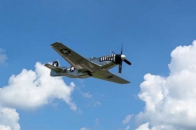 P-51 Survivor 44-72107 N551WR